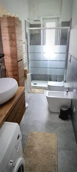 Dream Apartments Stanza 1 In Appartamento Condiviso Con Bagno Privato Esterno Milan