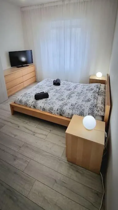 Dream Apartments Stanza 1 In Appartamento Condiviso Con Bagno Privato Esterno Milan Guest house